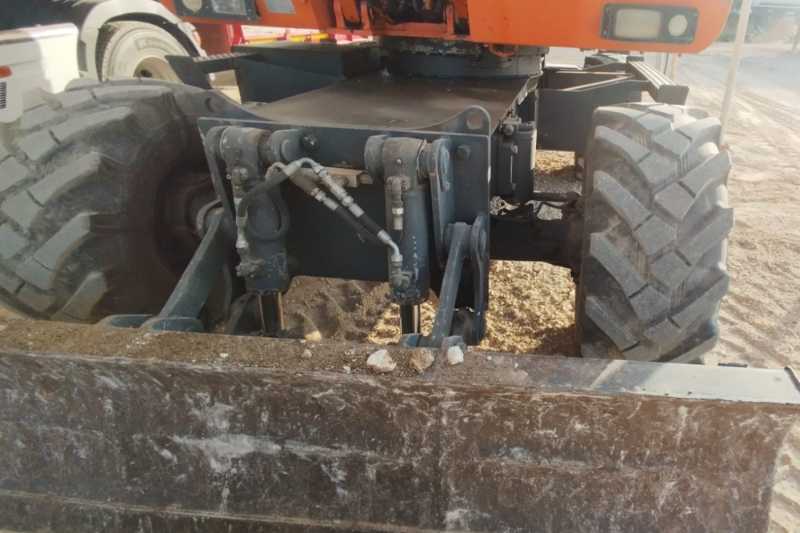 OmecoHub - Immagine FIAT KOBELCO E145W